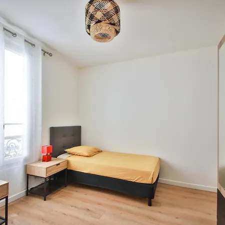 Lovely For 6, Metro At 160m ! Apartment *